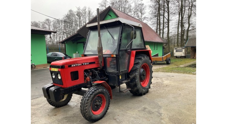 Traktor Zetor 7011