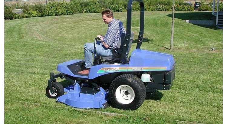Traktor ISEKI SZ 330