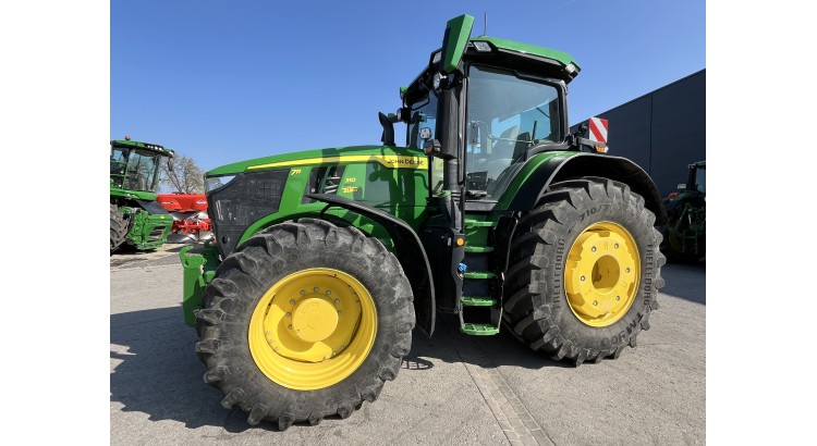 Traktor John Deere 7R 310