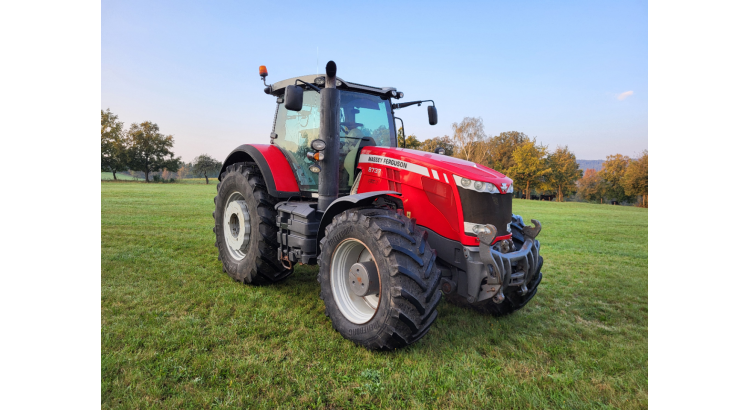 Traktor Massey Ferguson 8737