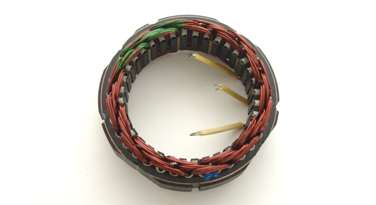 Zetor 115,901,121 / 93 350 676 / 93-9905 Stator alternátoru sestavený URI