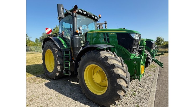 Traktor John Deere 6250R