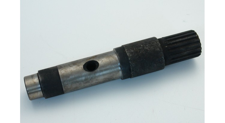 Hřídel převodovky III-delší-skříň L  / SP 4-102/