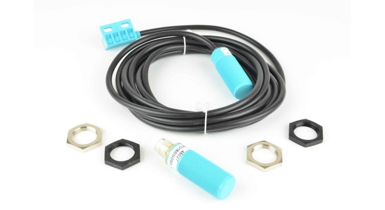 Senzor kontroly ovíjení folie