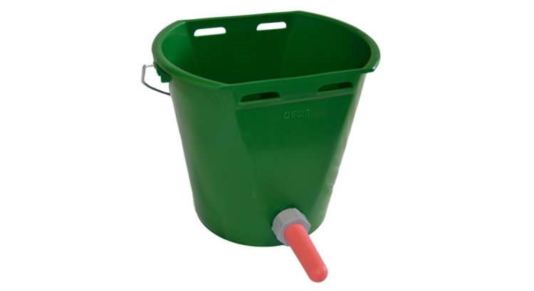 Kbelík k napájení telat s dudlíkem