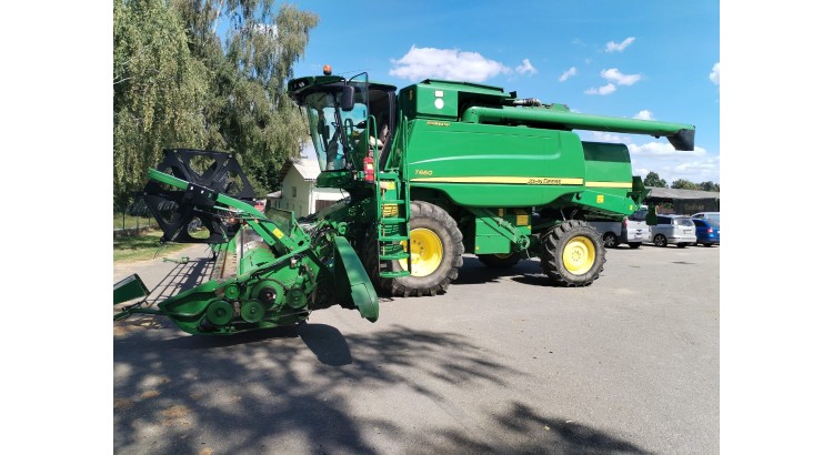 Sklízecí mlátička T660HM