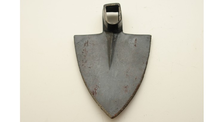 Motyka srdcová střední kovaná bez násady