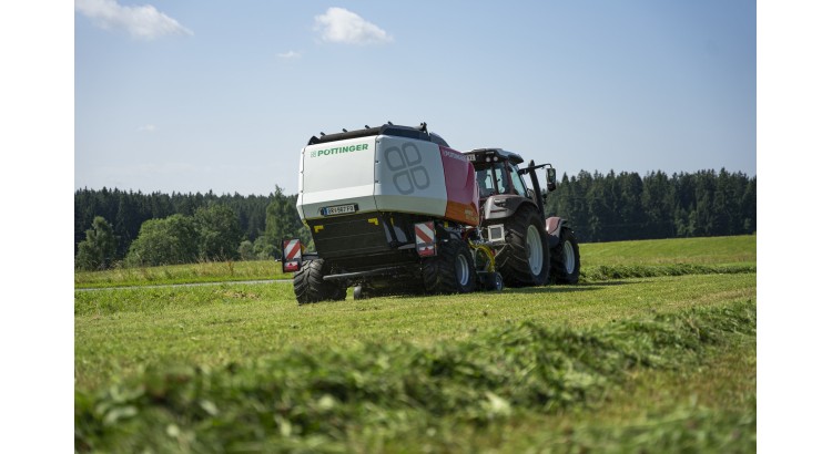 Pöttinger IMPRESS V MASTER