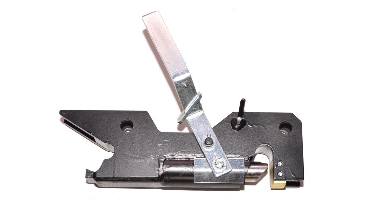 Držák 014,019 levý