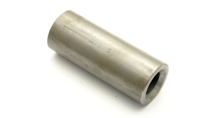 Navařovací pouzdro pro hroty se závitem M22