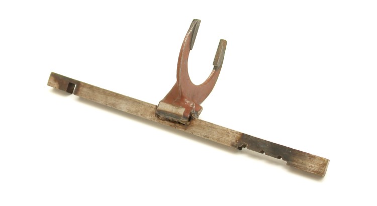 Vidlice přesouvací 1. rychlost a zpátečka 55112005