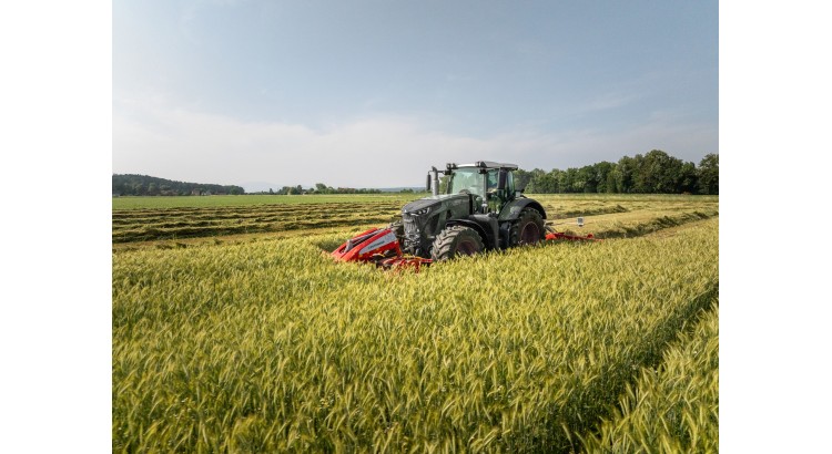 Pöttinger NOVACAT ALPHA MOTION PRO