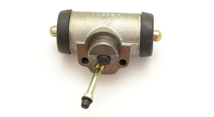 67112603 Váleček brzdový levý