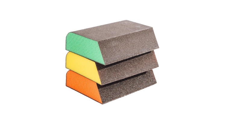 XTLINE Brusná houba tuhá zkosená 100x70x25 mm, zr. 240