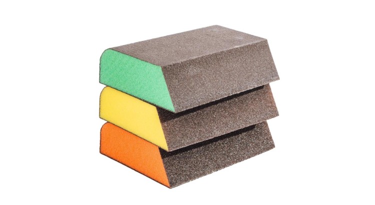 XTLINE Brusná houba tuhá zkosená 100x70x25 mm, zr. 120