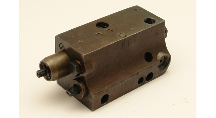Rozvaděč hydrauliky Z3011-3511