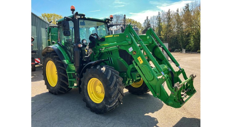Traktor John Deere 6130R+623R