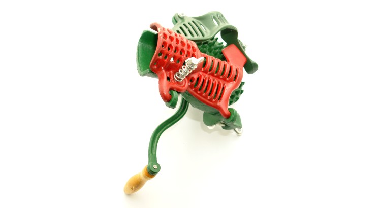 Loupač kukuřice na kliku