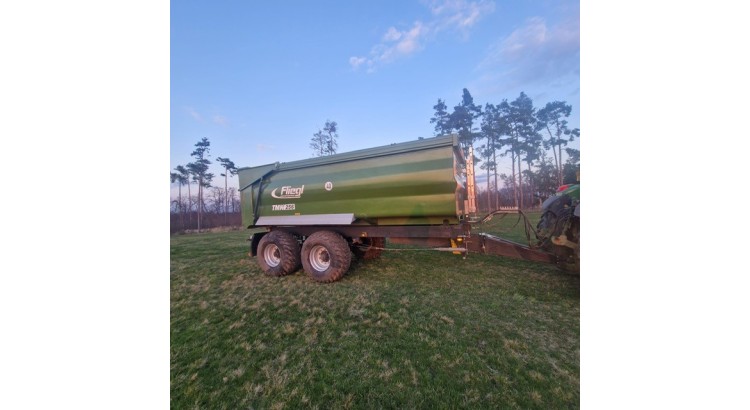 Návěs Fliegl TMK 256