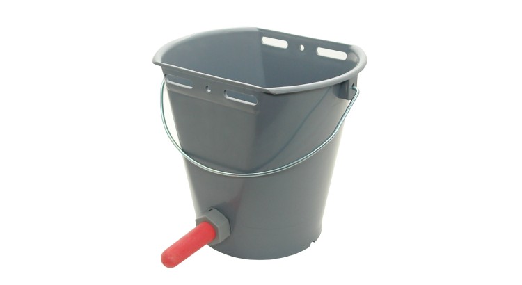Kbelík pro telata s dudlíkem 8 l, bez držáku