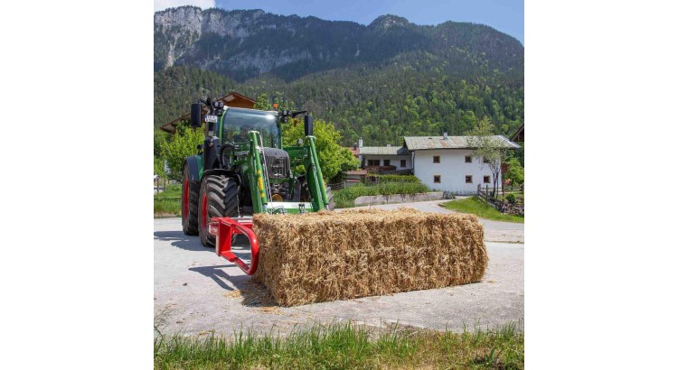 Fliegl kleště na hranaté balíky