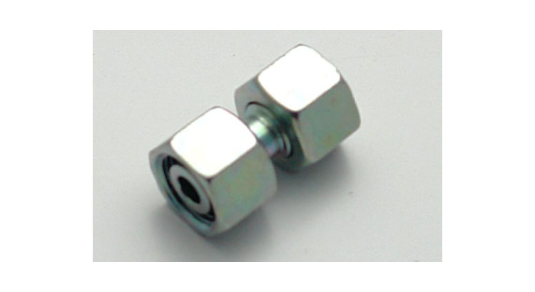 Mezispojka redukční přímá M18x1,5 X M16x1,5