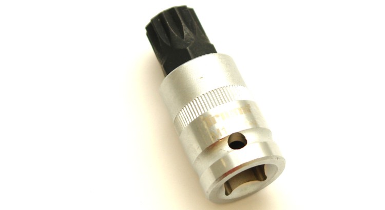 Hlavice XZN 1/2" M17