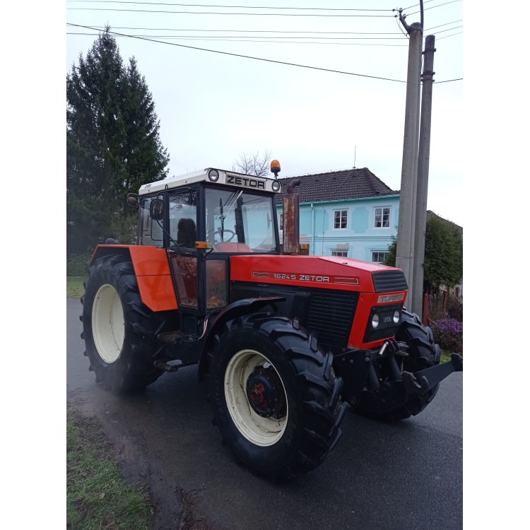 Traktor Zetor 162 45