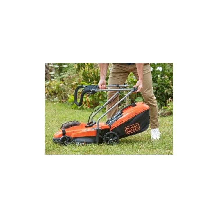 BLACK&DECKER BCMW3318N Akumulátorová rotační sekačka 2 x 18V
