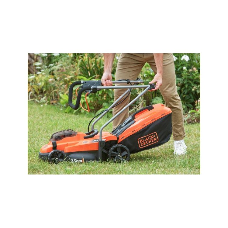 BLACK&DECKER BCMW3318N Akumulátorová rotační sekačka 2 x 18V
