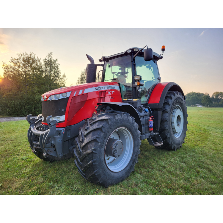 Traktor Massey Ferguson 8737