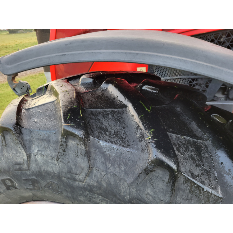 Traktor Massey Ferguson 8737