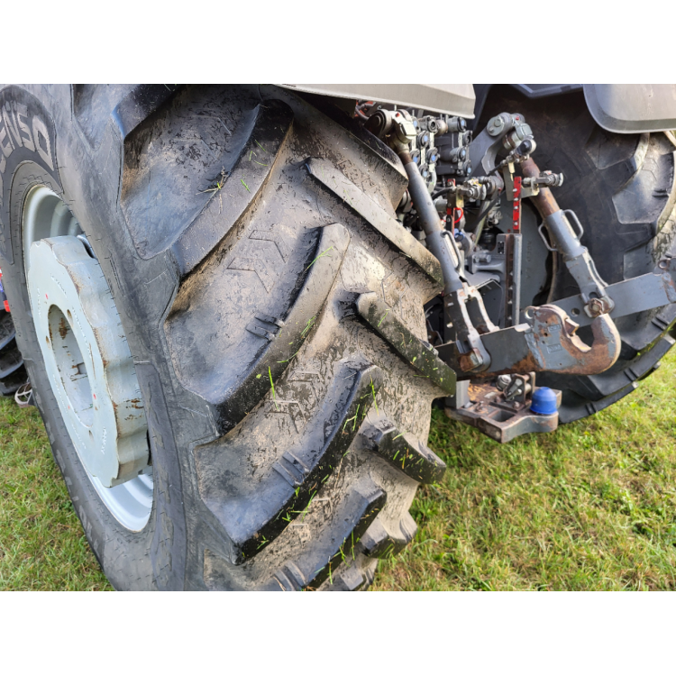 Traktor Massey Ferguson 8737