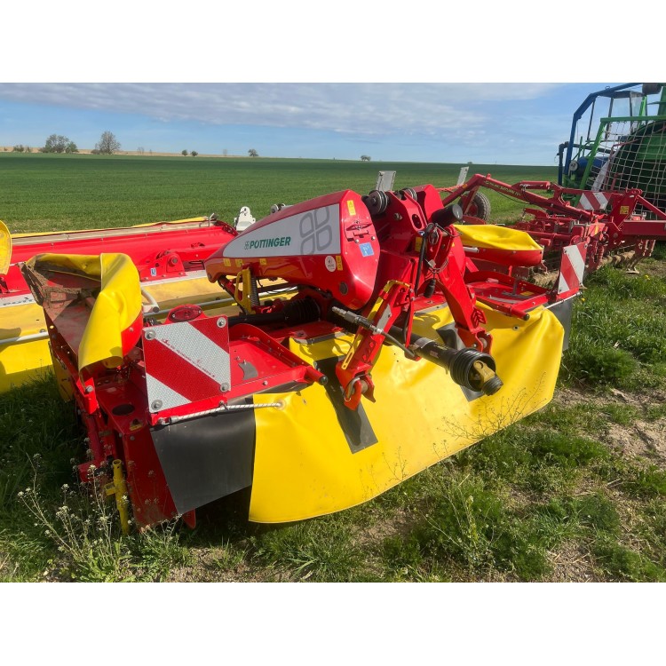 Čelní diskový žací stroj PÖTTINGER NOVACAT 301 alpha-motion ED