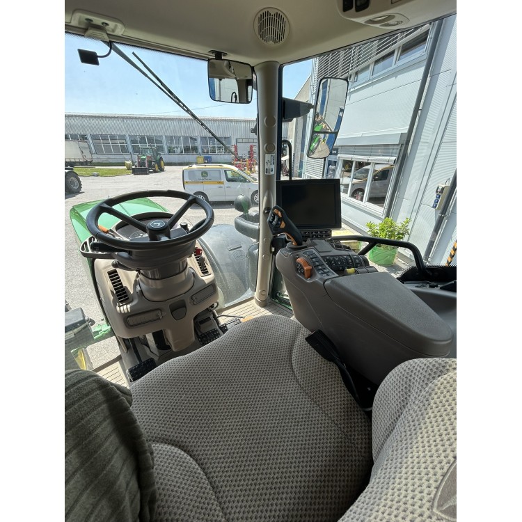 Traktor John Deere 6155R