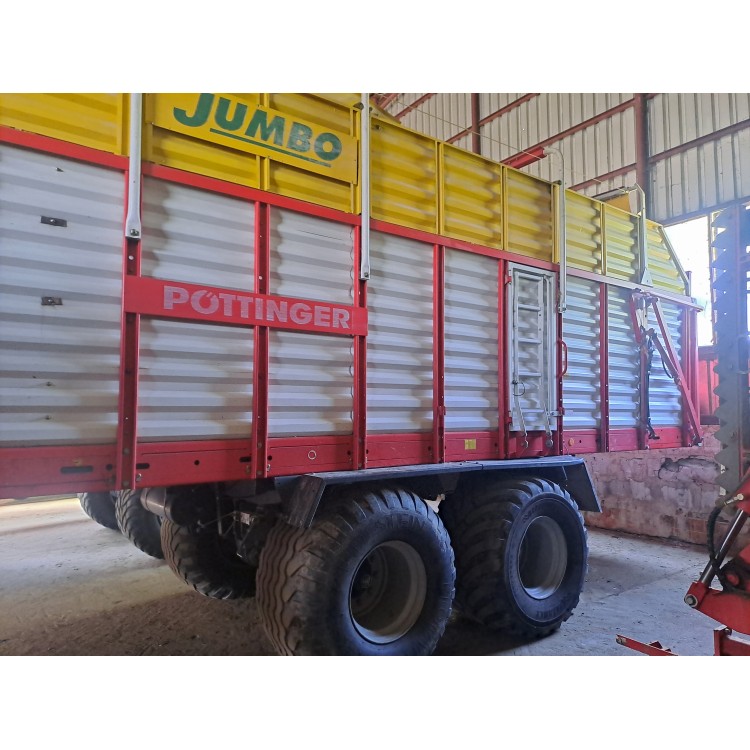 Senážní vůz PÖTTINGER Jumbo 6600