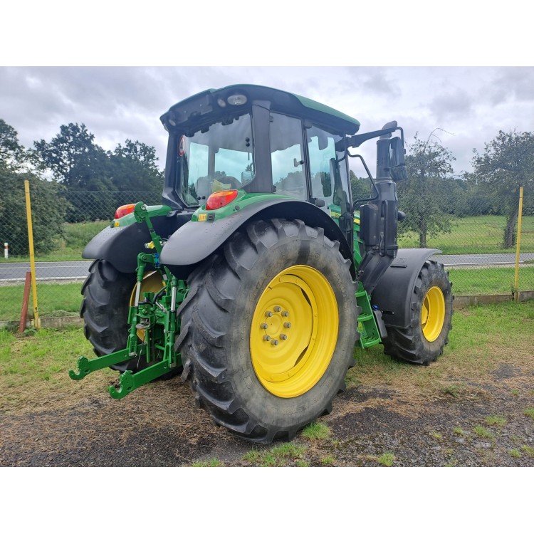 Traktor John Deere 6090M