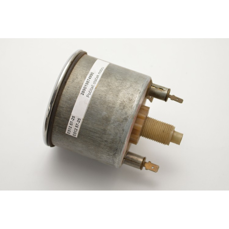 Počítač otáček motoru