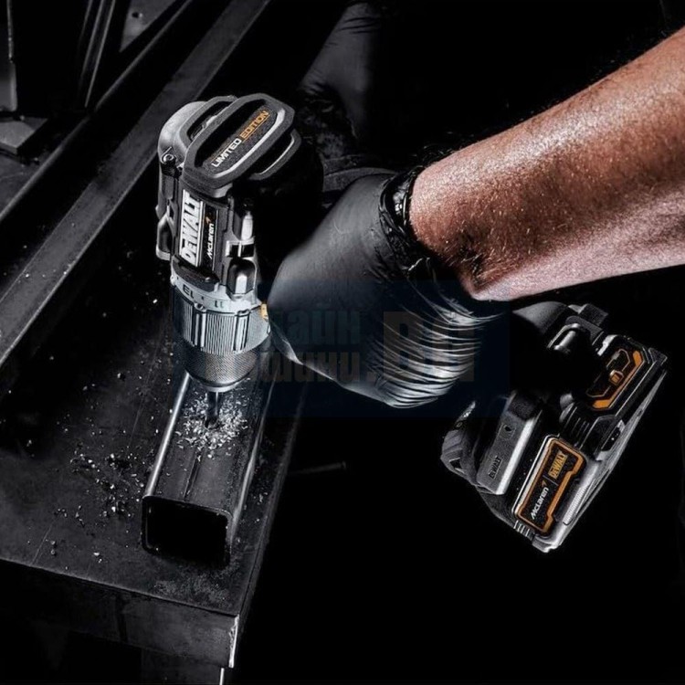 DEWALT McLAREN DCD85MP2T-QW bezuhlíková příklepová vrtačka AKU, 2x5,0 AH