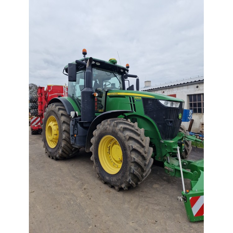 Traktor John Deere 7270R