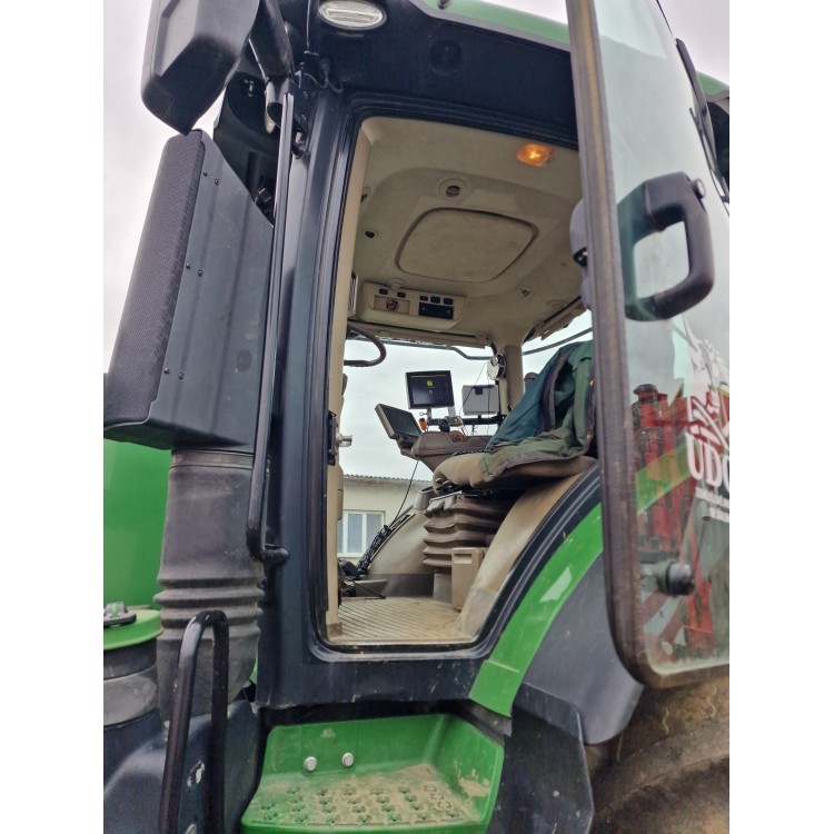 Traktor John Deere 7270R