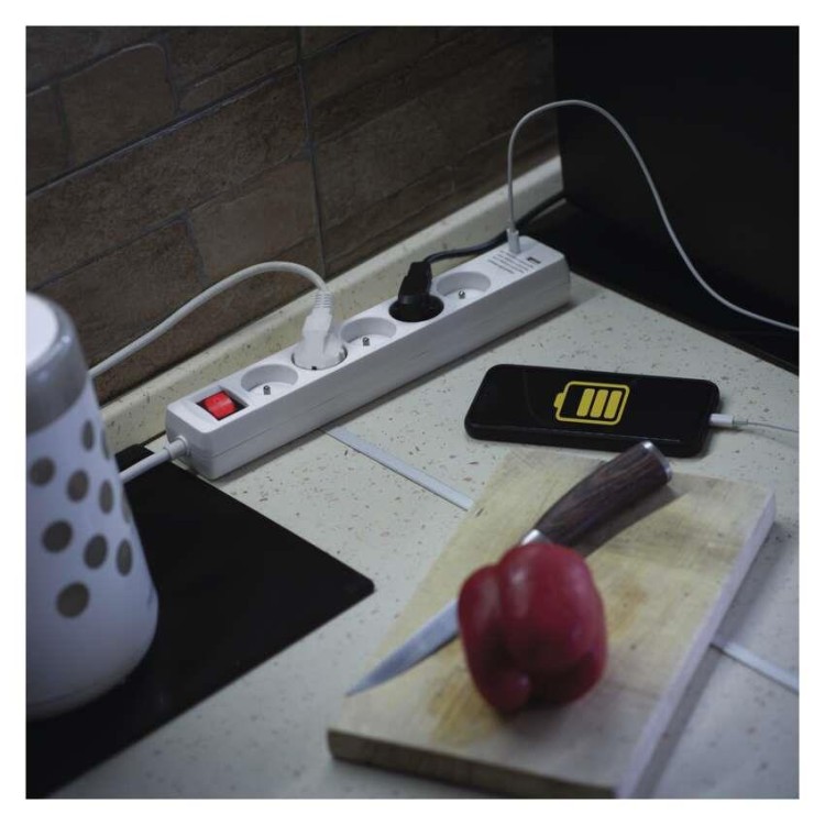 EMOS P1513CU Prodlužovací kabel 3m / 5 zásuvek / s vypínačem / bílý