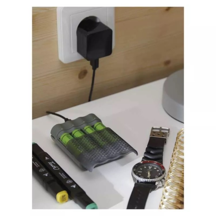 EMOS B53450 Nabíječka baterií GP Speed M451