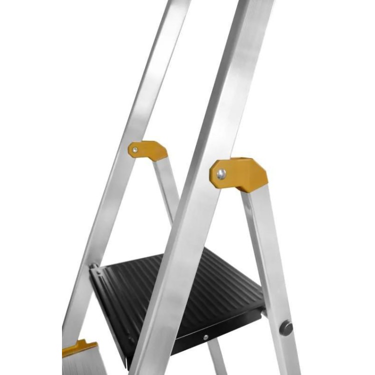 Schůdky AL 1x4 MAX jednostranné s madlem