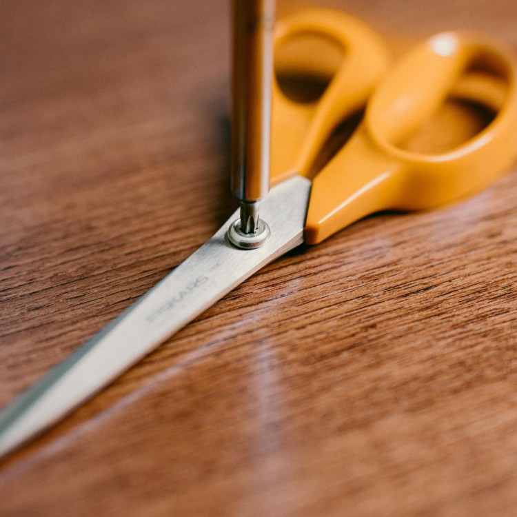 FISKARS 1075032 Nůžky Classic univerzální 21cm