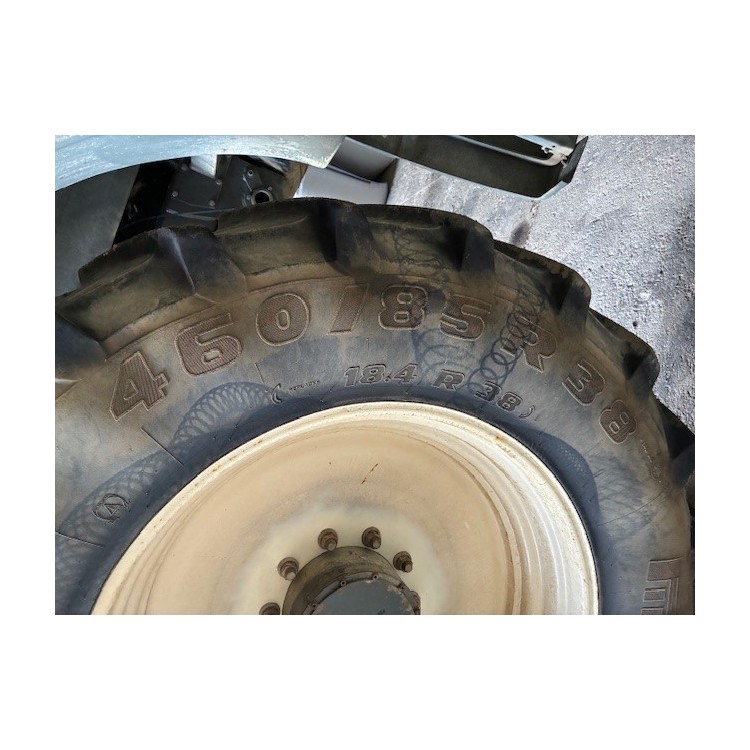 Samojízdný postřikovač TECNOMA LASER 4240