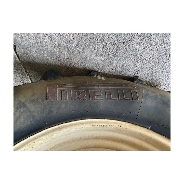 Samojízdný postřikovač TECNOMA LASER 4240