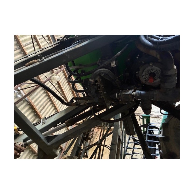 Samojízdný postřikovač TECNOMA LASER 4240