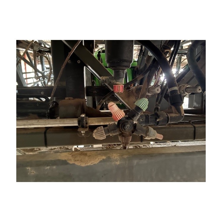 Samojízdný postřikovač TECNOMA LASER 4240