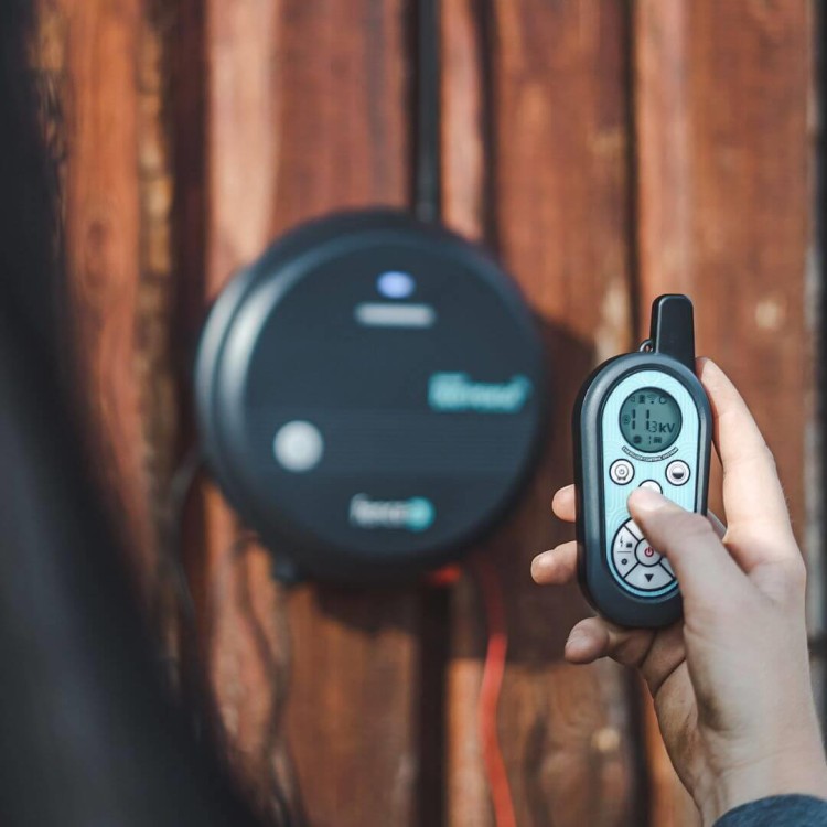 FENCEE power DUO RF PDX20 Ohradníkový zdroj 230V / 12000 V